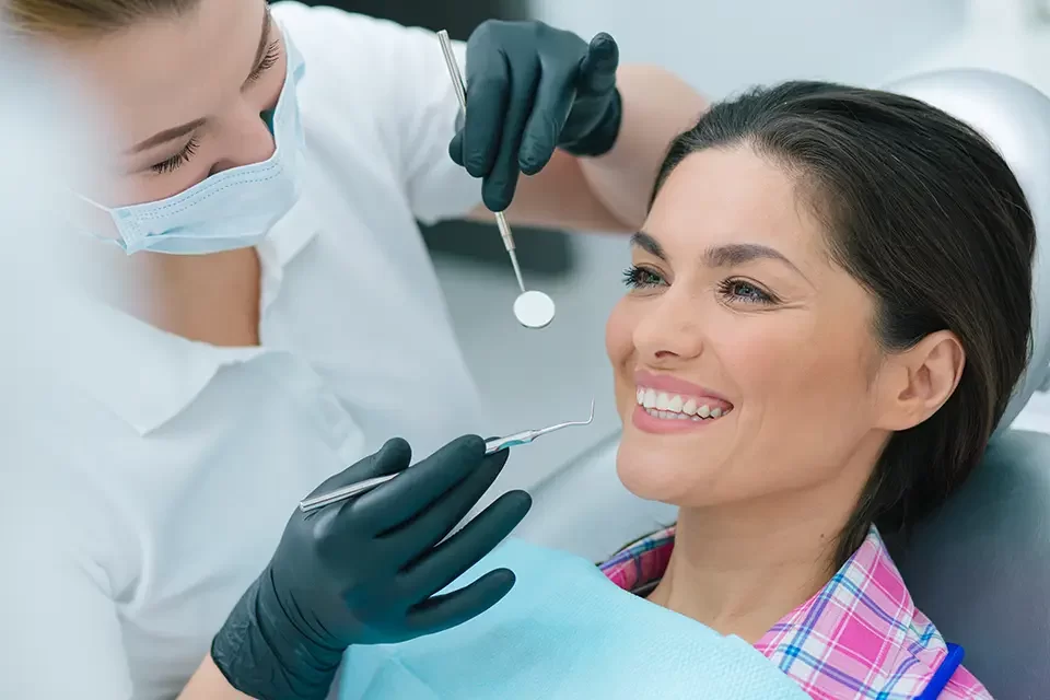 Does Cosmetic Dentistry Hurt More with Veneers or Crowns?
